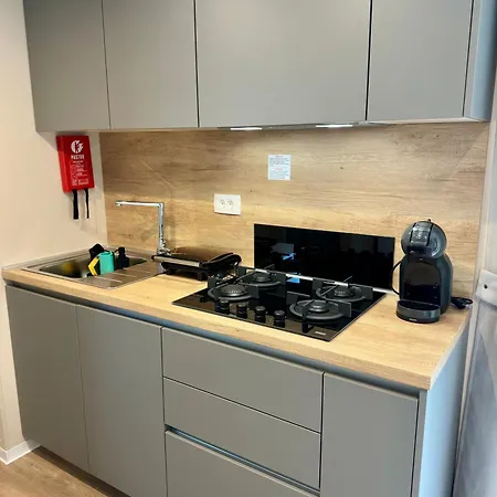 Mobile Homes - Melany Umag