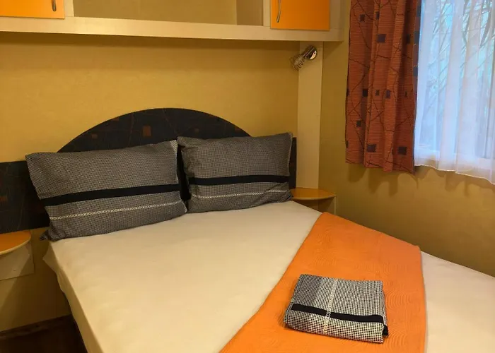 Mobile Homes - Melany Umag Lovrečica